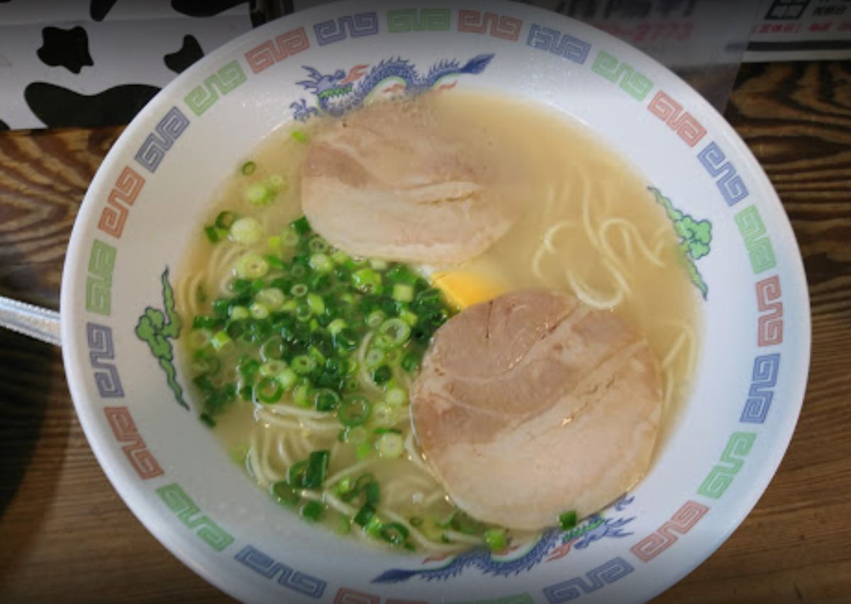 清陽軒 横手店のとんこつラーメンです。