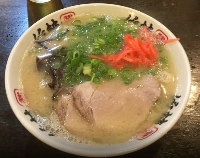 博多本格豚骨ラーメン竹林大橋店のとんこつラーメンです。