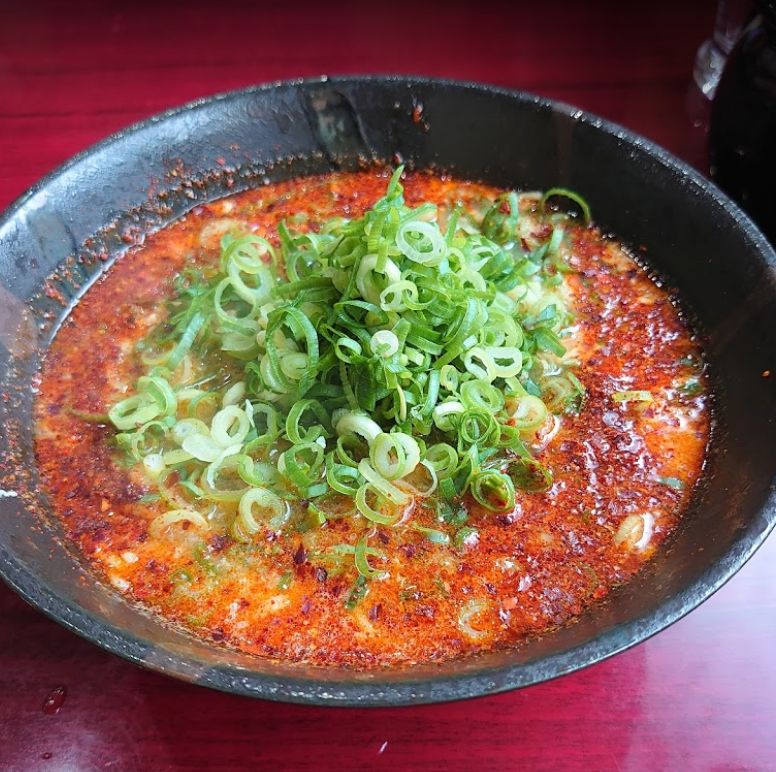 福芳亭  高宮店の辛麺です。