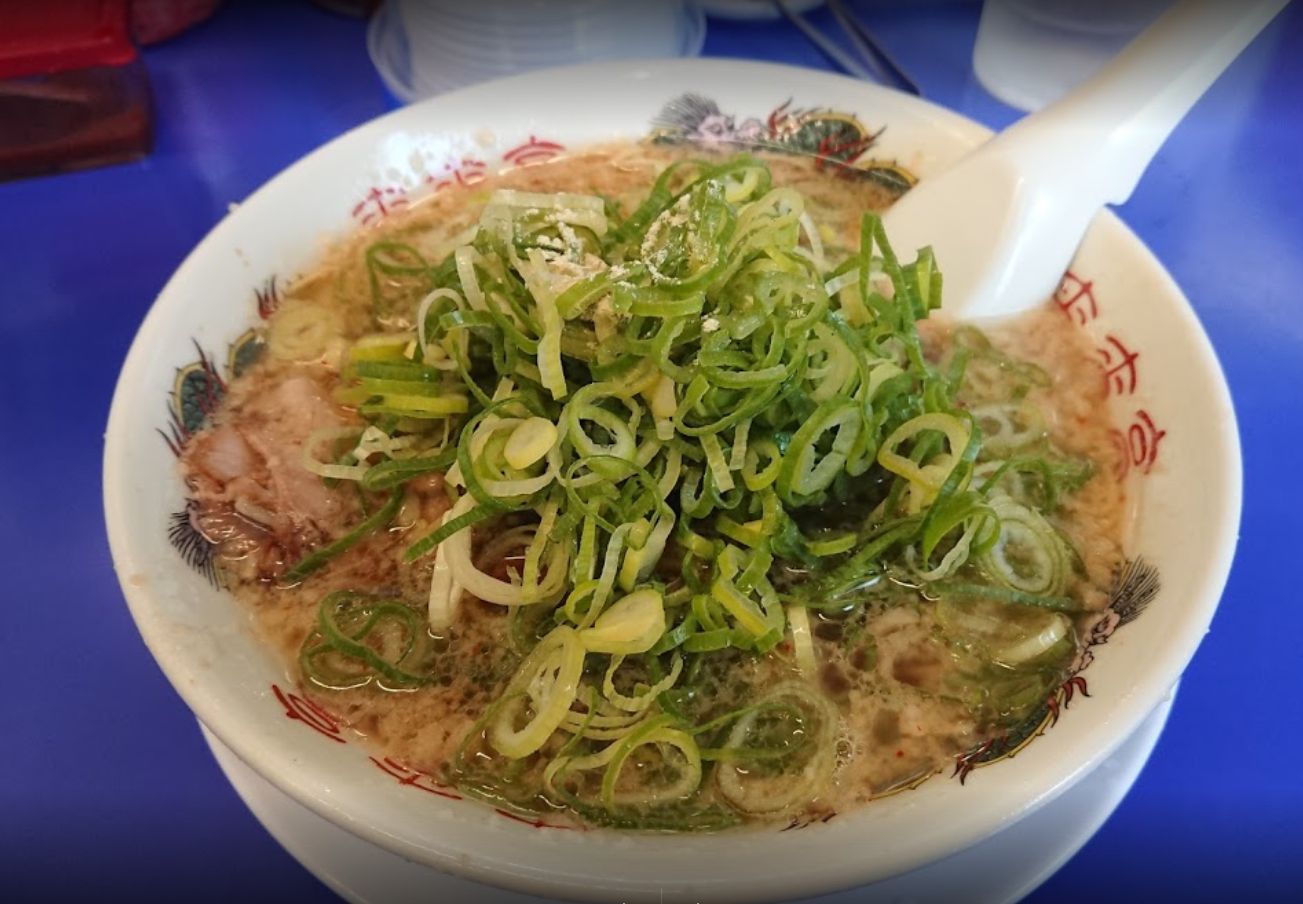 来来亭 大橋店のとんこつラーメンです。