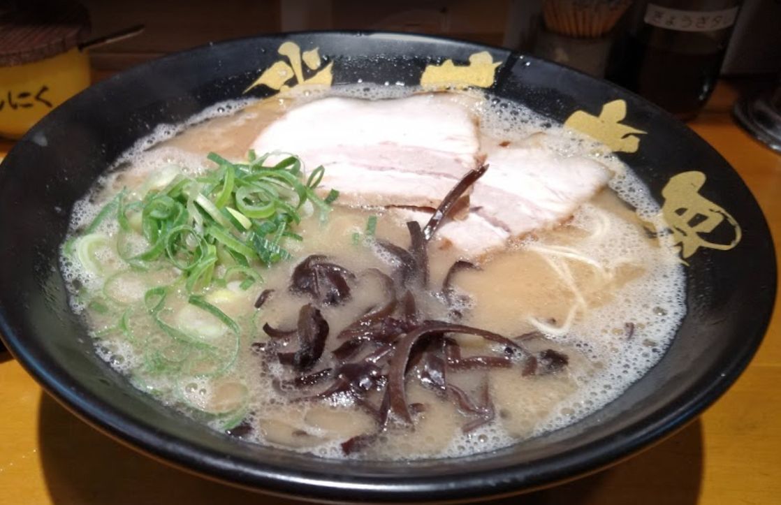 麺屋 我夢者羅のとんこつラーメンです。