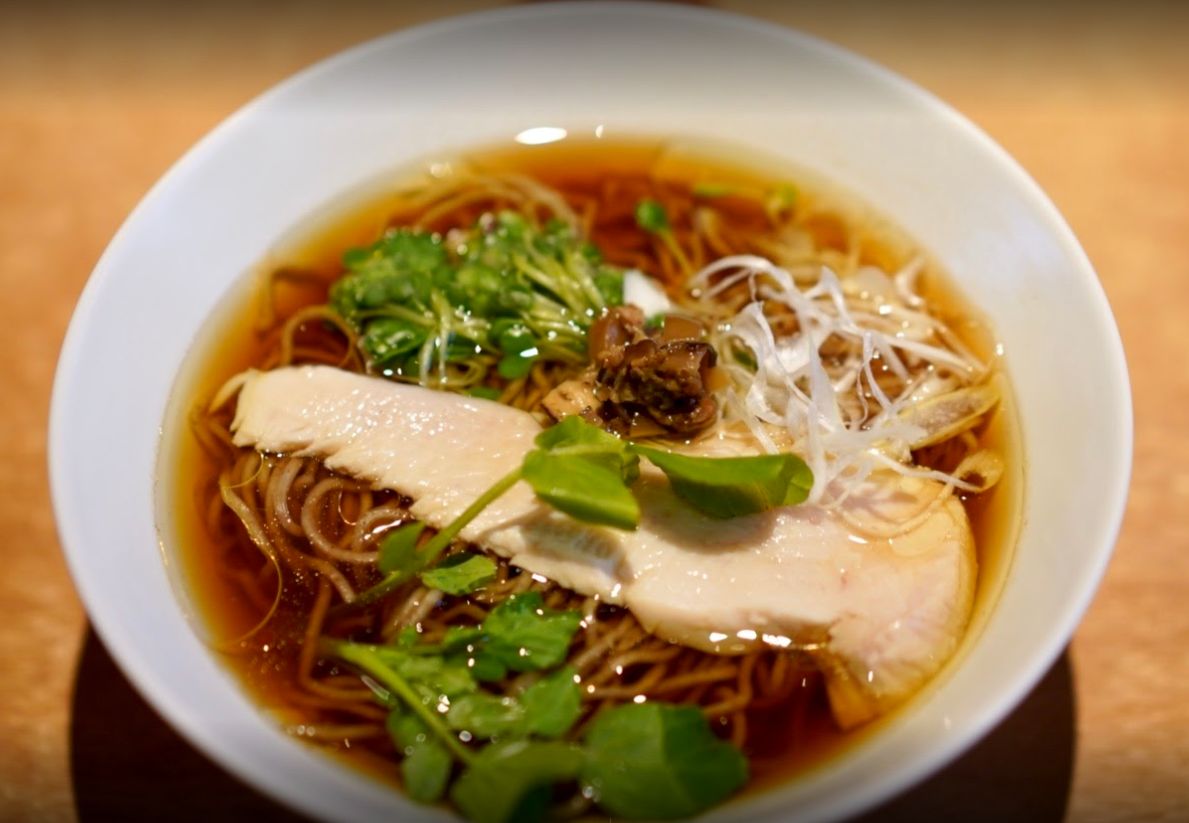 ニシムラ麺のしょうゆラーメンです。