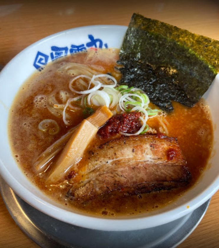 濃厚つけ麺 風雲丸 鶴田店のしょうゆラーメンです。