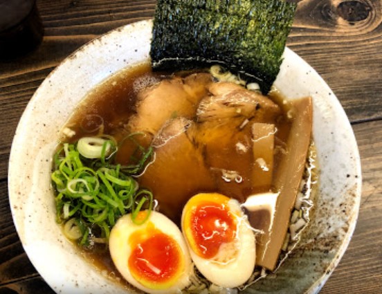 博多商店の鶏ガララーメンです。