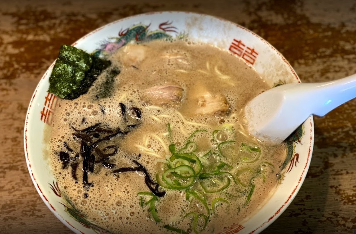 ラアメン博多幕府のとんこつラーメンです。