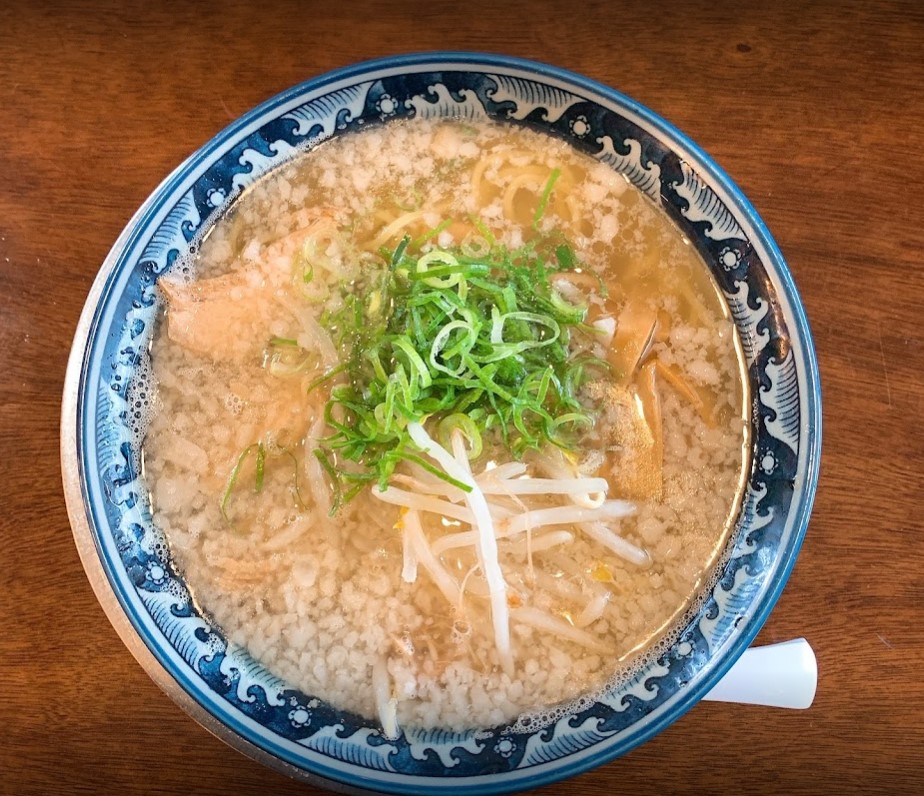 ゆきみ家のとんこつラーメンです。