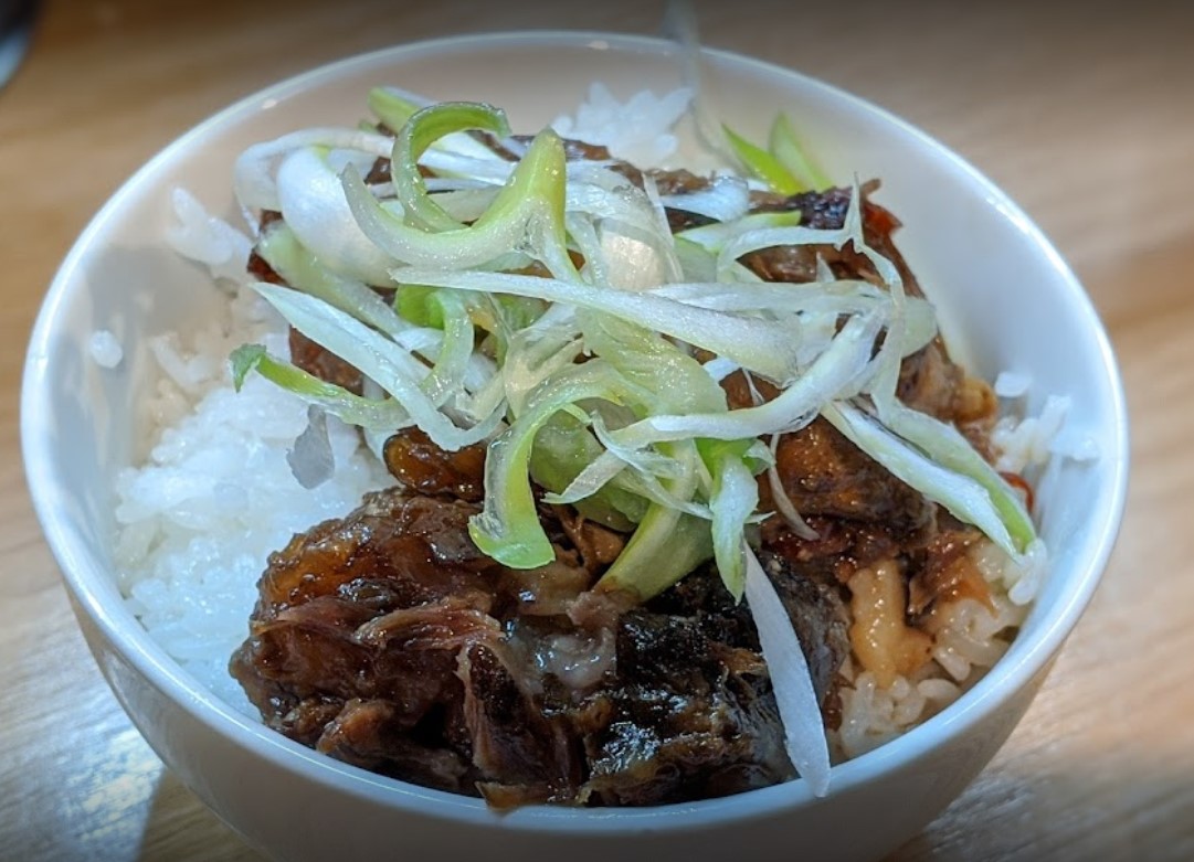 ラーメン屋 游のミニソーキ丼です。