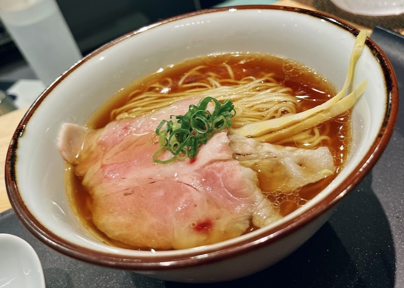 らぁめんシフクの醤油ラーメンです。